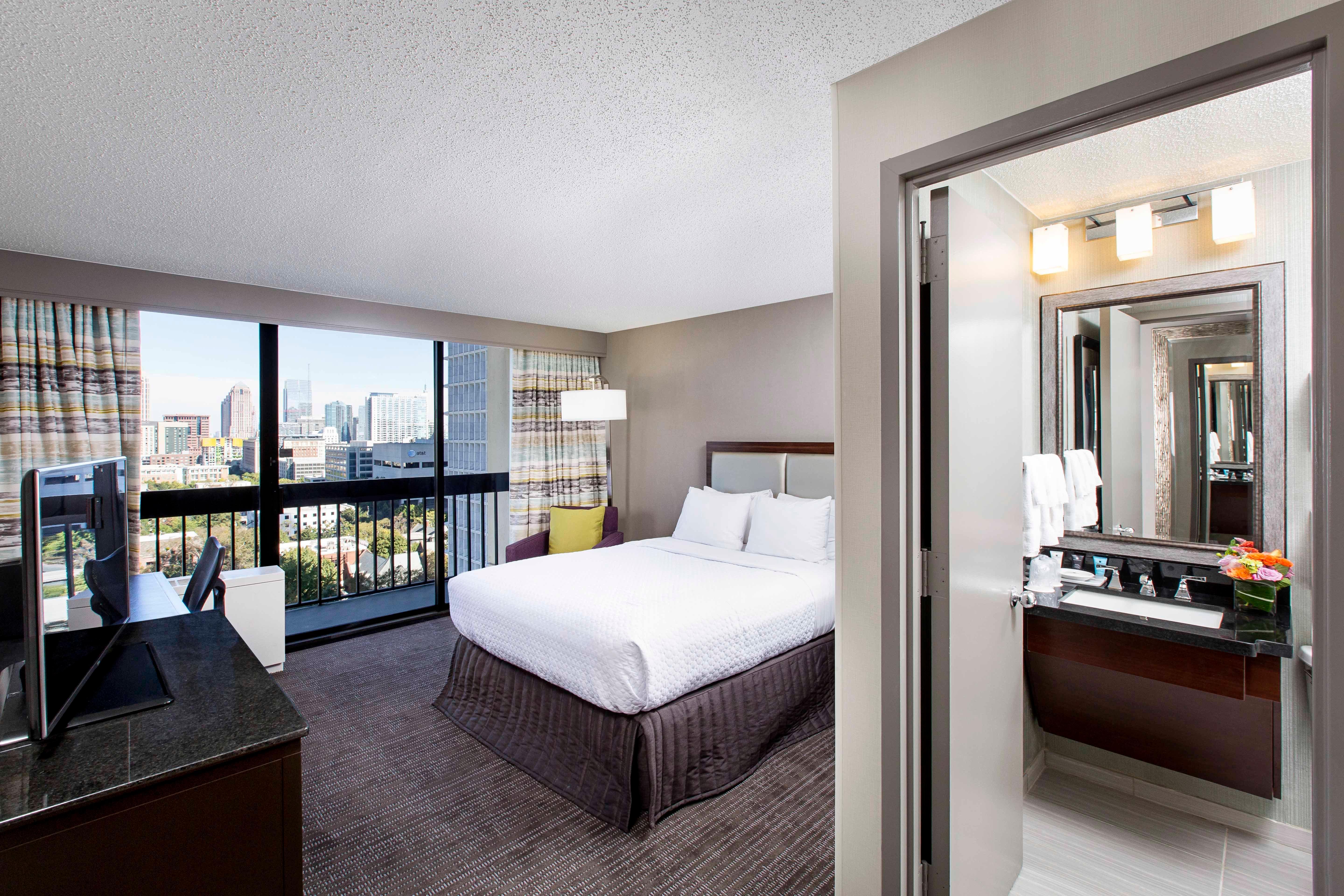 Crowne Plaza Atlanta Midtown, An Ihg Hotel Экстерьер фото