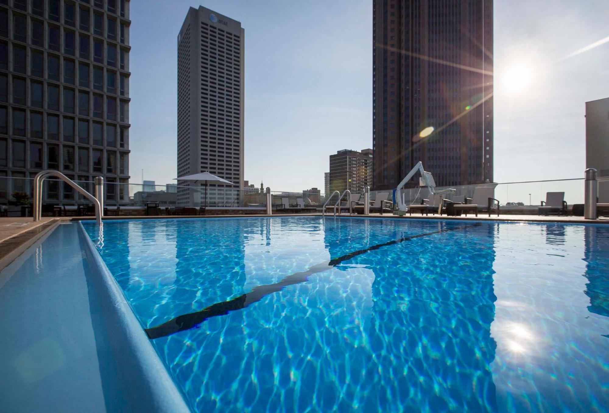 Отель Crowne Plaza Atlanta - Midtown By Ihg Экстерьер фото